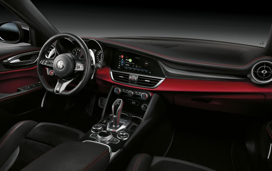 Торпедо Alfa Romeo Giulia Quadrifoglio (952) 2020 года  (WW) (фото 44 из 65)